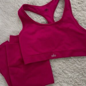Magenta ribbed Alo set (L top M bottoms)